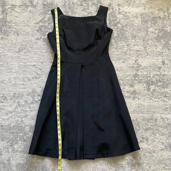 Reiss Alessia Black Satin Pleated Fit Flare Square Neck Sleeveless Mini Dress 4 - Picture 7 of 13